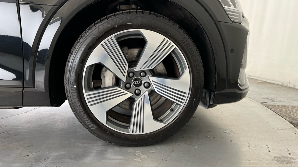 Used Audi e-tron 2021 for sale - 76161470: Photo 5