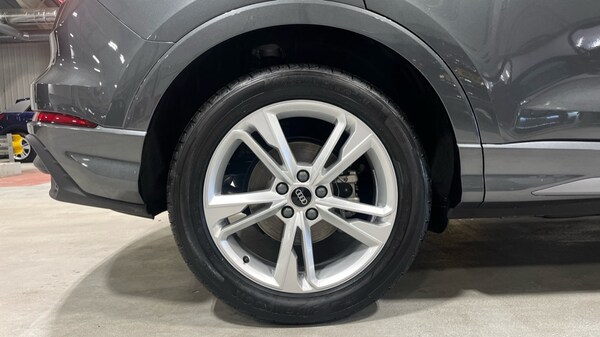 Used Audi Q3 2025 for sale - 75602976: Photo 21