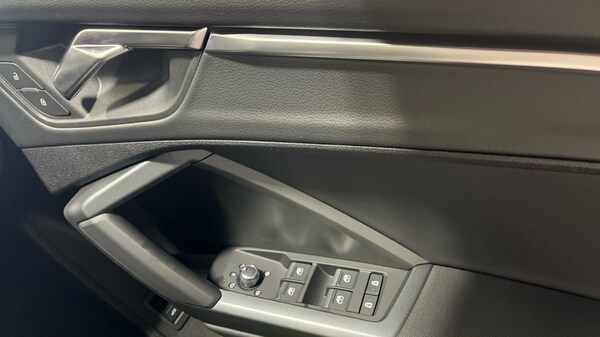 Used Audi Q3 2025 for sale - 75602976: Photo 28