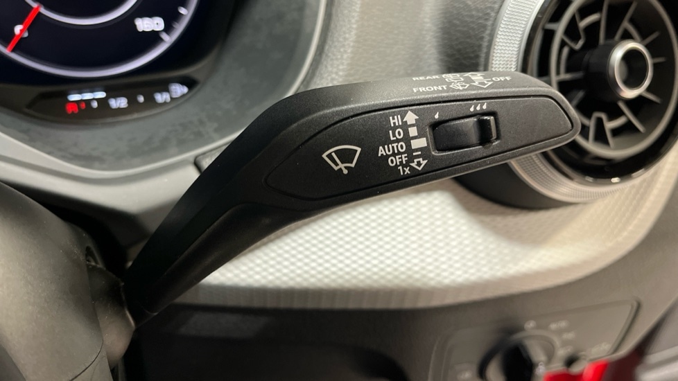 Used Audi Q2 2024 for sale - 76597989: Photo 30