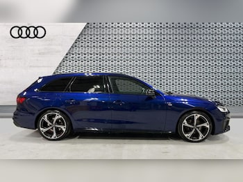 Used Audi A4 2023 for sale - 76874606: Photo