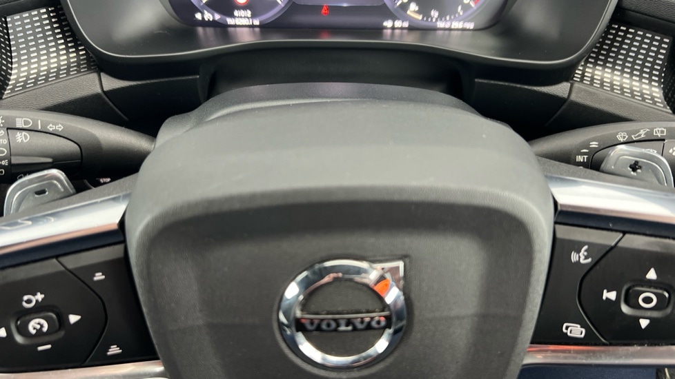 Used Volvo XC40 2020 for sale - 76140380: Photo 36