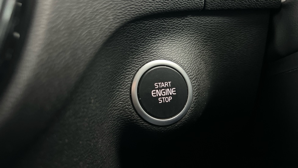 Used Volvo XC40 2020 for sale - 76140380: Photo 39
