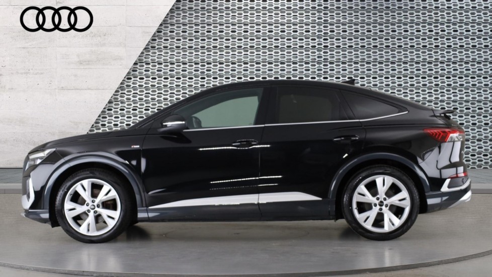 Used Audi Q4 e-tron 2022 for sale - 76921937: Photo 9