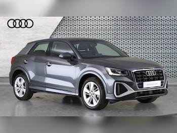 Audi - Q2