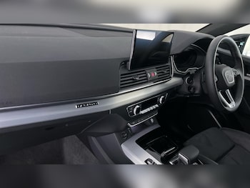 Used Audi Q5 2024 for sale - 75660387: Photo