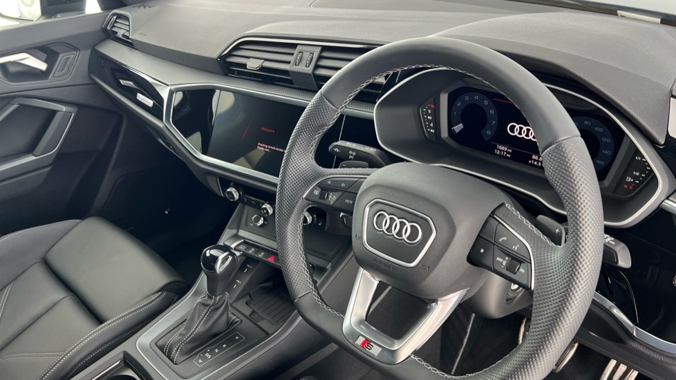 Used Audi Q3 2025 for sale - 76410686: Photo 6