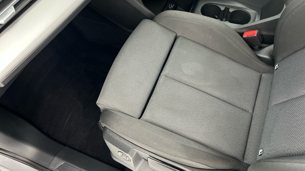 Used Audi Q4 e-tron 2021 for sale - 76871331: Photo 31