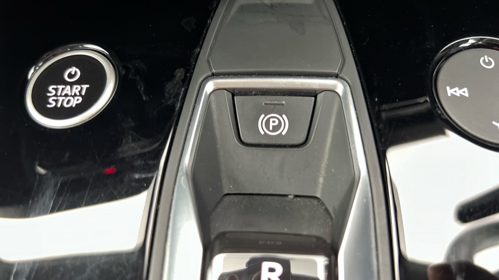 Used Audi Q4 e-tron 2021 for sale - 76871331: Photo 41