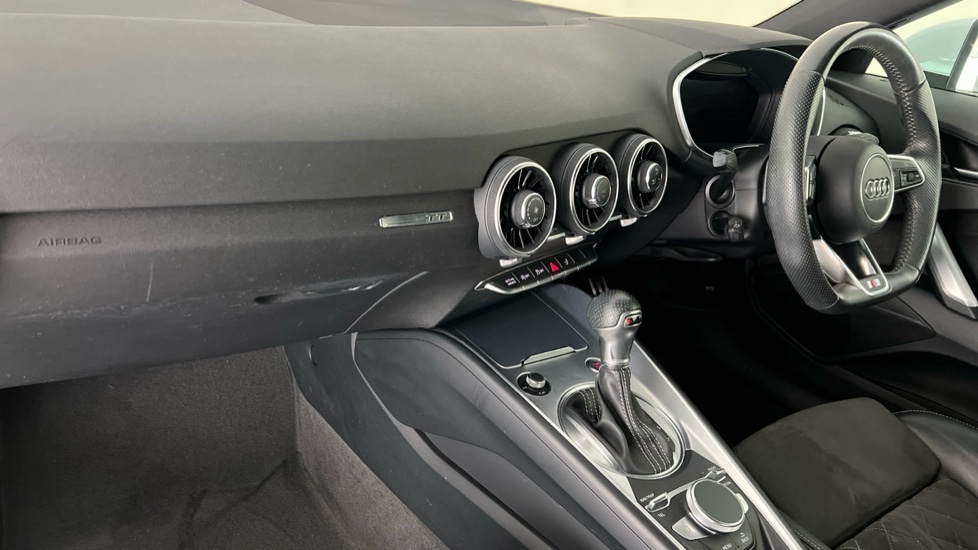 Used Audi TT 2020 for sale - 76586938: Photo 2