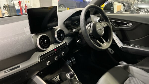 Used Audi Q2 2025 for sale - 75602985: Photo 2