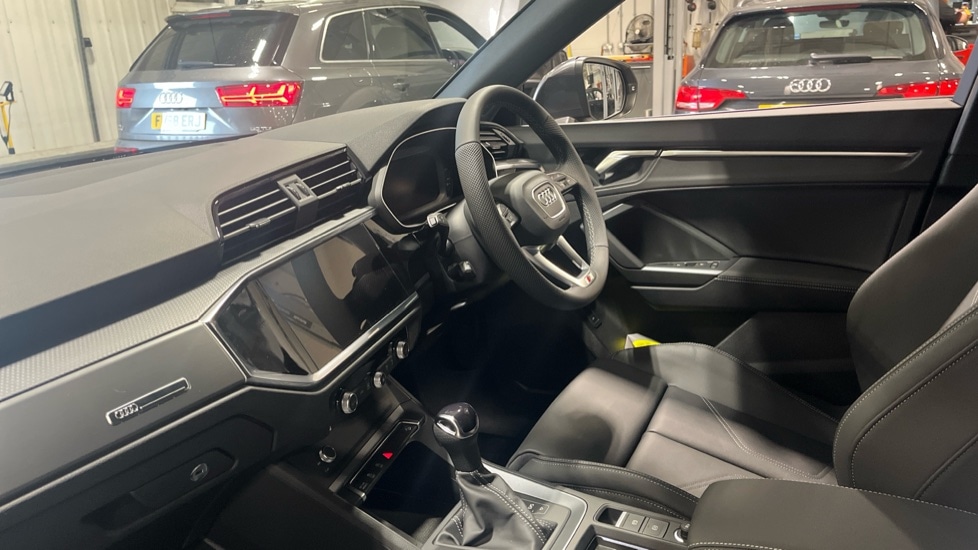 Used Audi Q3 2025 for sale - 76869253: Photo 2