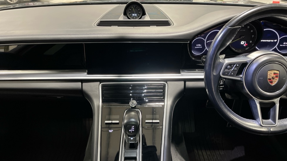 Used Porsche Panamera 2018 for sale - 76928015: Photo 12