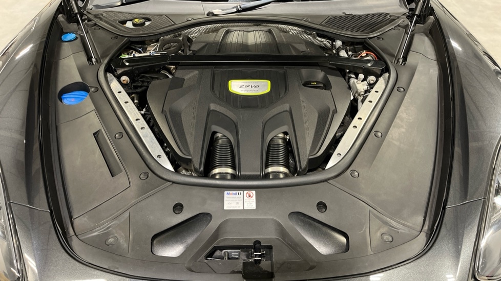 Used Porsche Panamera 2018 for sale - 76928015: Photo 16