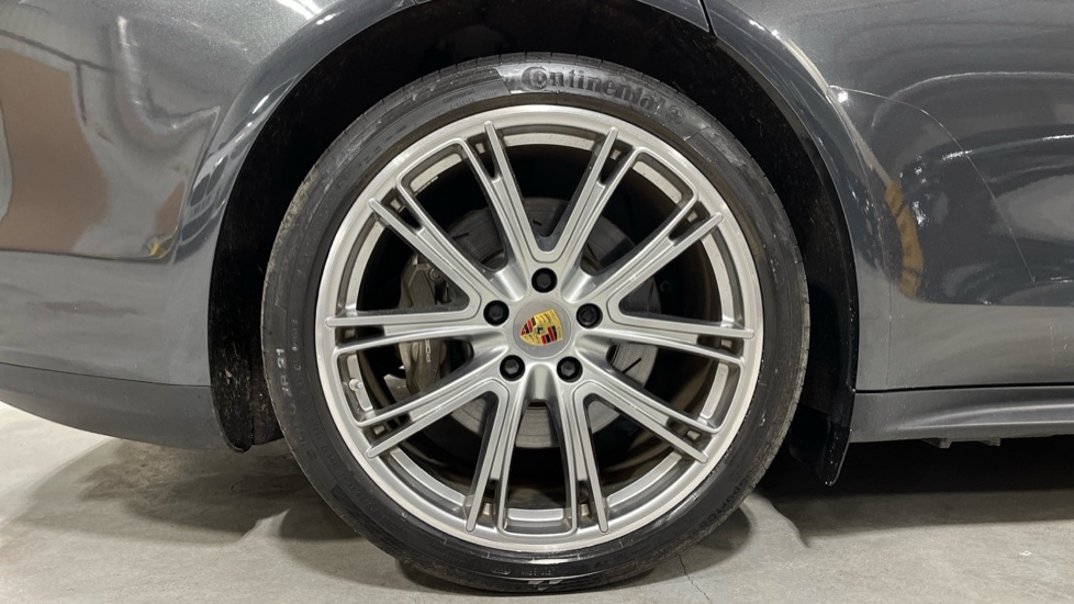 Used Porsche Panamera 2018 for sale - 76928015: Photo 19