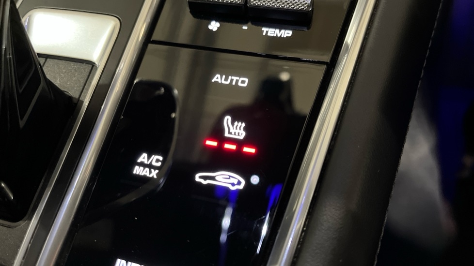 Used Porsche Panamera 2018 for sale - 76928015: Photo 33