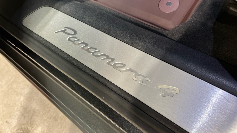 Used Porsche Panamera 2018 for sale - 76928015: Photo 36