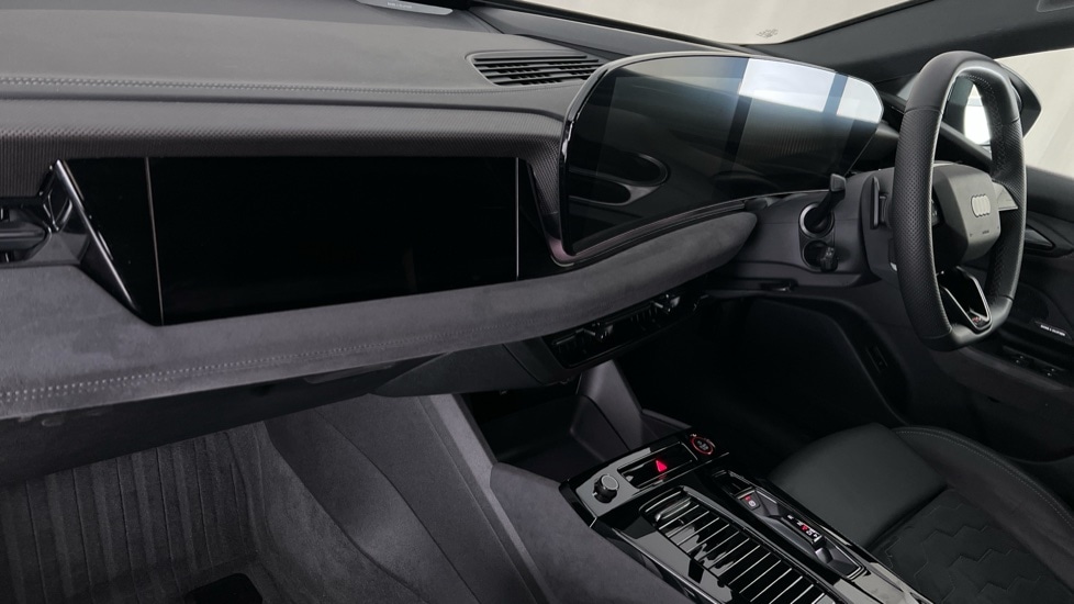 Used Audi A6 2025 for sale - 76937521: Photo 2