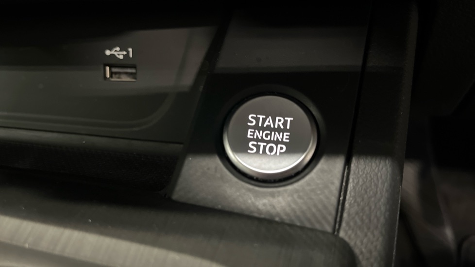 Used Audi A4 2019 for sale - 76872499: Photo 42