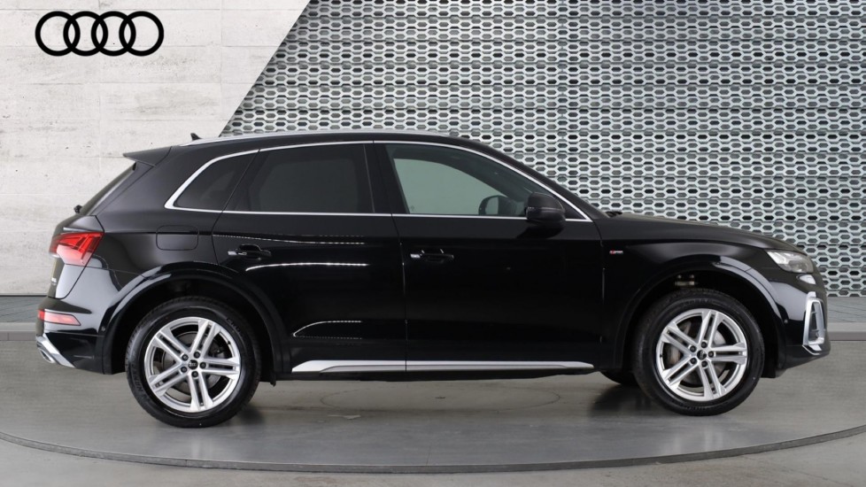 Used Audi Q5 2023 for sale - 76062272: Photo 4