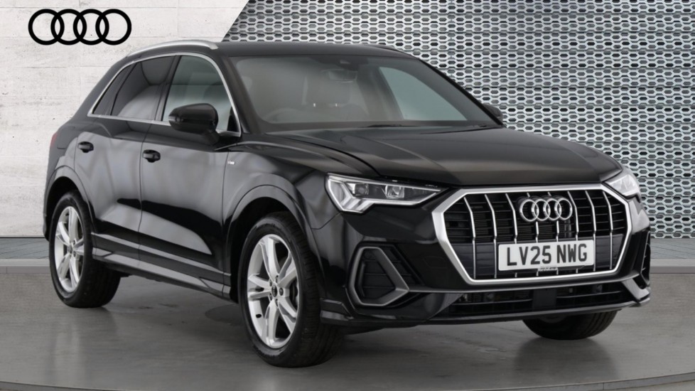 Used Audi Q3 2025 for sale - 76842180: Photo 1