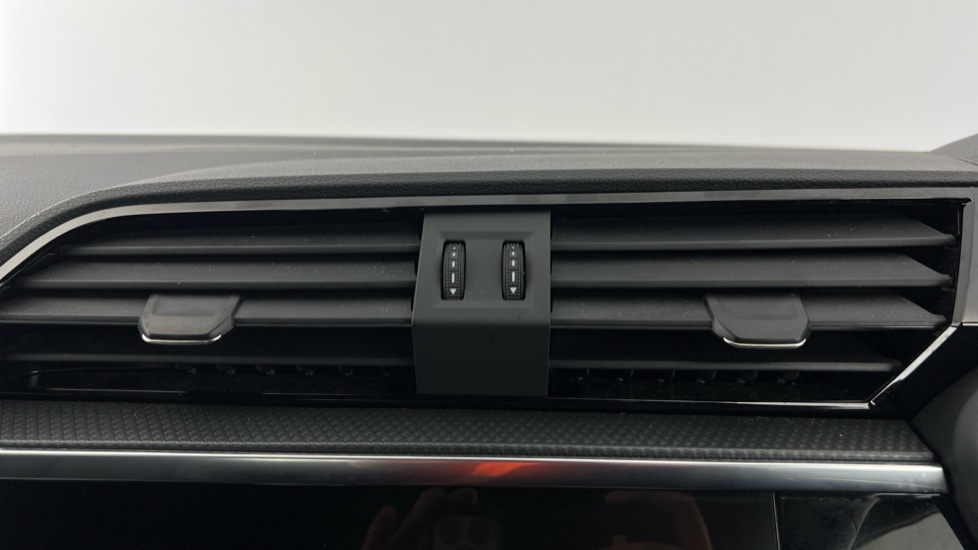 Used Audi Q3 2025 for sale - 76842180: Photo 16