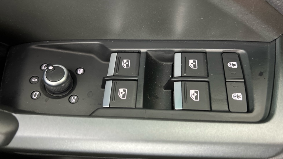 Used Audi Q3 2025 for sale - 76842180: Photo 41