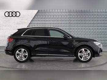Used Audi Q3 2025 for sale - 76842180: Photo