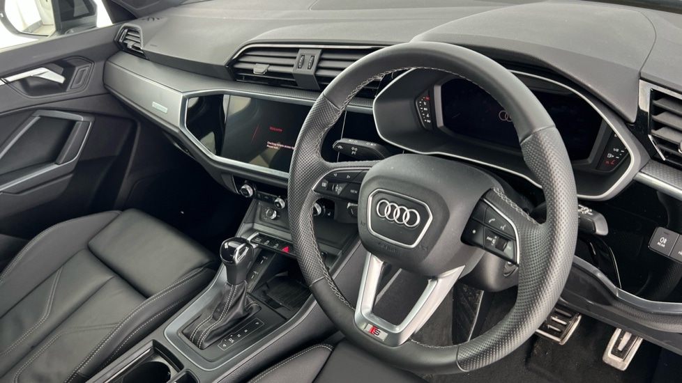 Used Audi Q3 2025 for sale - 76842180: Photo 6