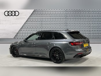 Used Audi RS4 2022 for sale - 76881724: Photo