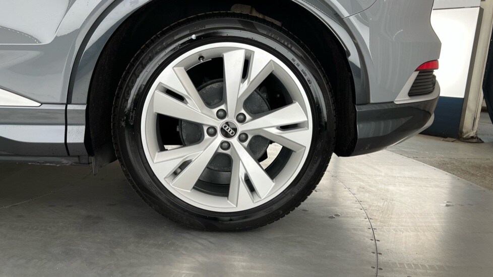 Used Audi Q4 e-tron 2023 for sale - 77010199: Photo 22