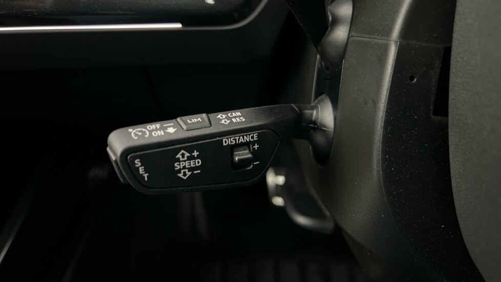 Used Audi Q4 e-tron 2023 for sale - 77010199: Photo 33