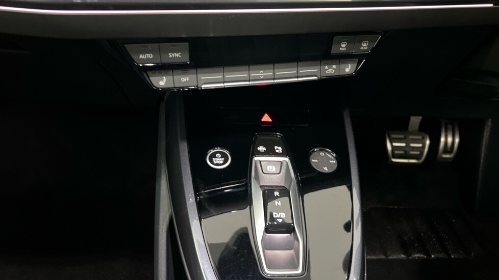 Used Audi Q4 e-tron 2024 for sale - 76302454: Photo 16