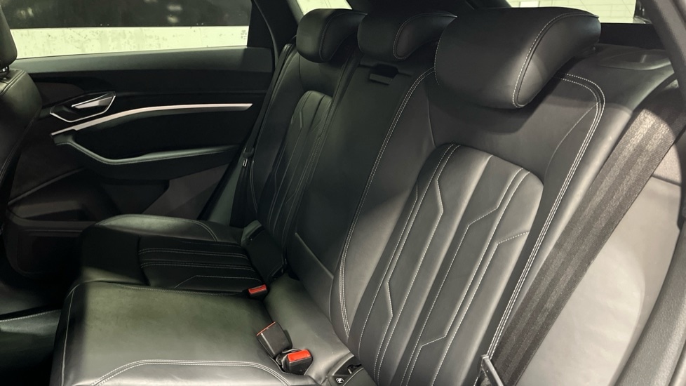 Used Audi e-tron 2021 for sale - 76025288: Photo 15