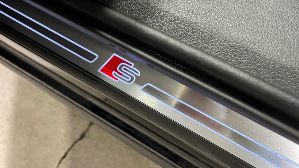 Used Audi e-tron 2021 for sale - 76025288: Photo 39