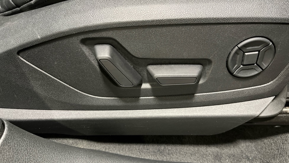 Used Audi e-tron 2021 for sale - 76025288: Photo 45
