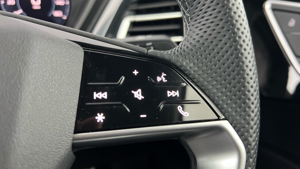 Used Audi Q4 e-tron 2024 for sale - 76869776: Photo 37