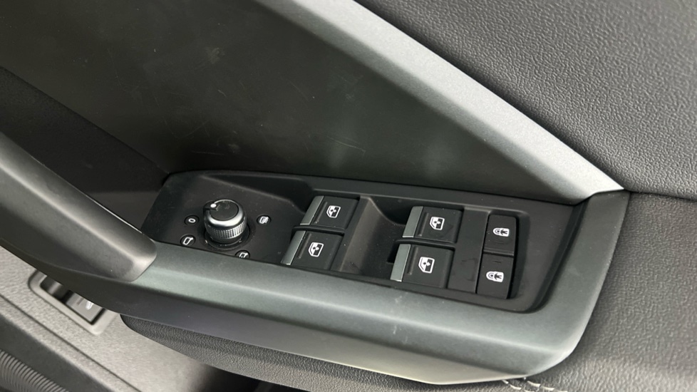 Used Audi Q3 2025 for sale - 76870651: Photo 27