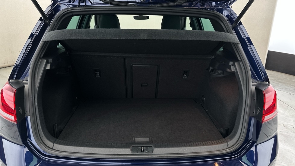 Used Volkswagen Golf 2020 for sale - 76597884: Photo 15