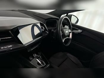 Used Audi Q4 e-tron 2022 for sale - 76434944: Photo