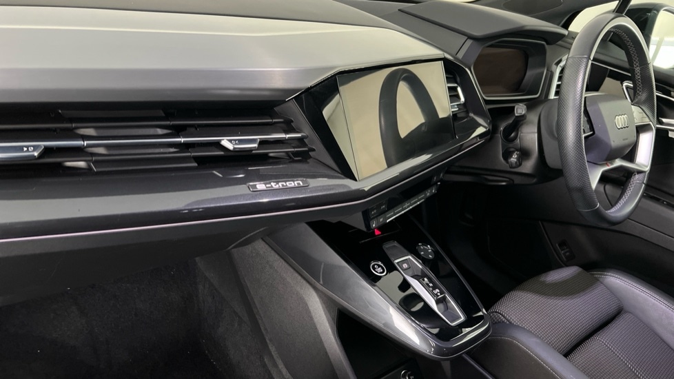 Used Audi Q4 e-tron 2022 for sale - 76563875: Photo 2