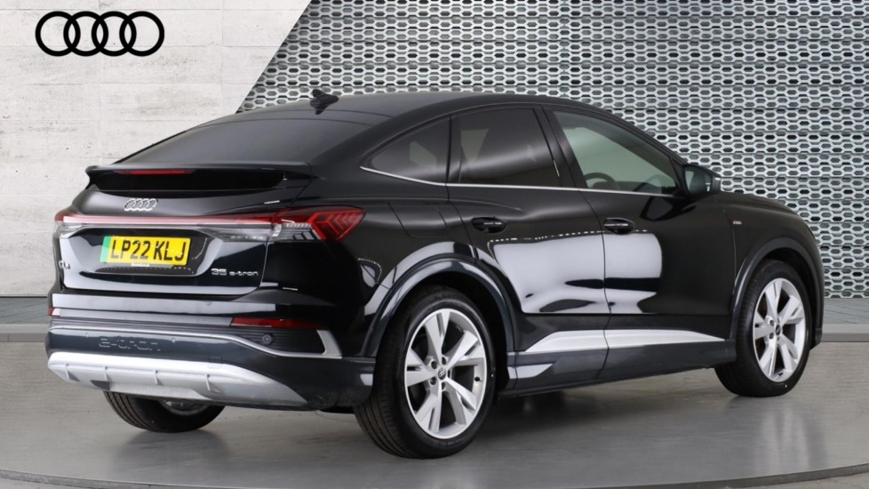 Used Audi Q4 e-tron 2022 for sale - 76563875: Photo 8