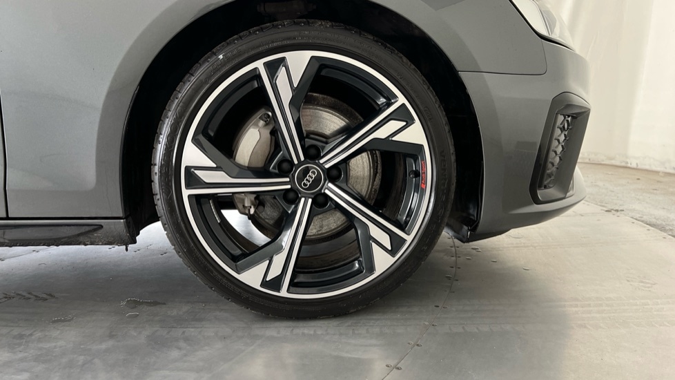 Used Audi A4 2024 for sale - 76145847: Photo 5
