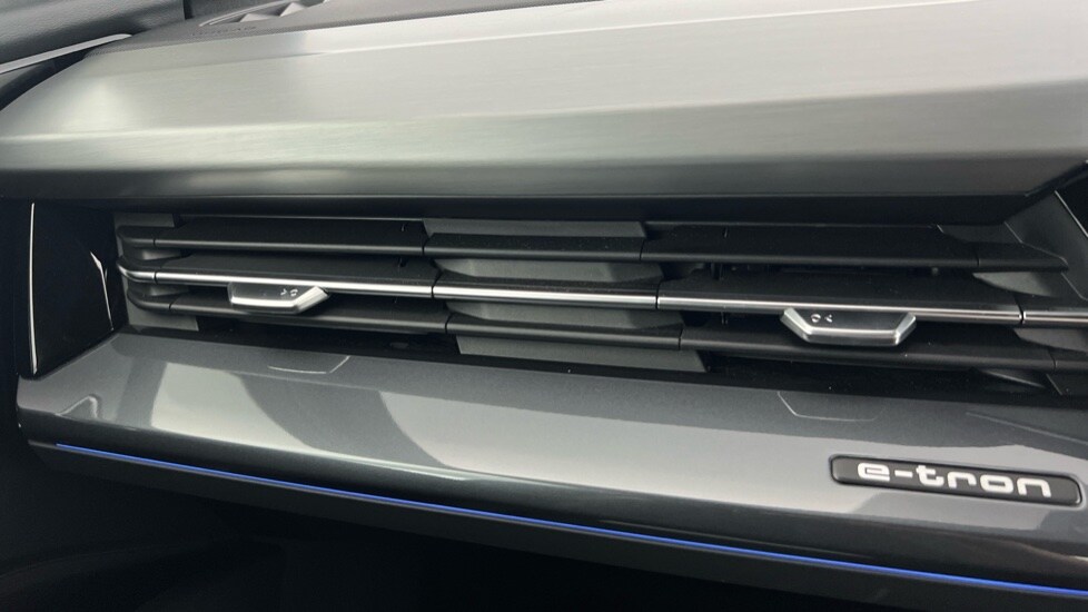 Used Audi Q4 e-tron 2024 for sale - 76475010: Photo 16