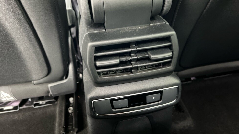 Used Audi Q4 e-tron 2024 for sale - 76475010: Photo 35