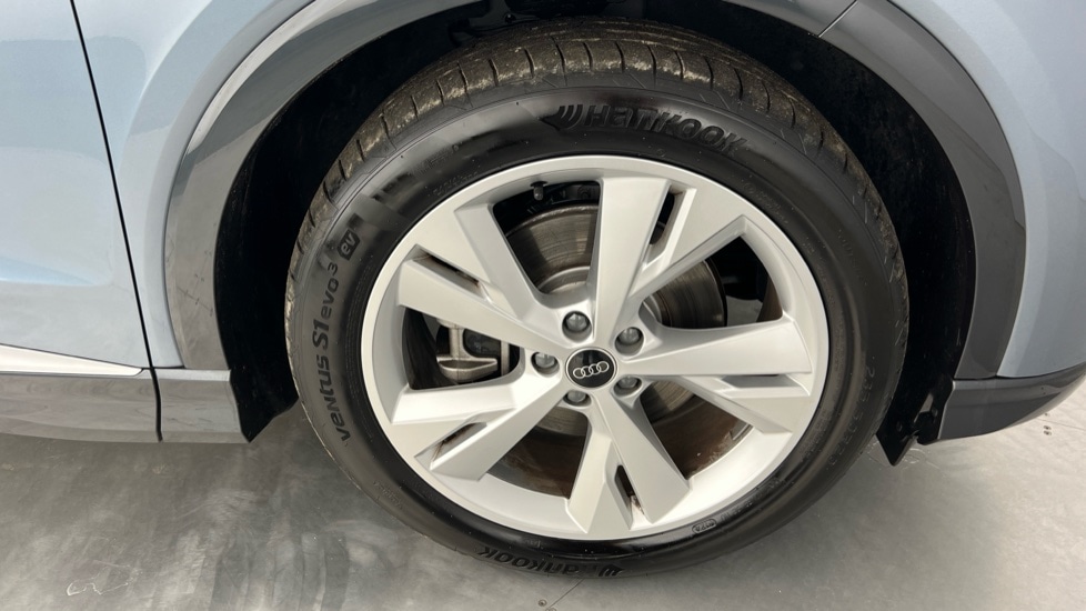Used Audi Q4 e-tron 2024 for sale - 76475010: Photo 5