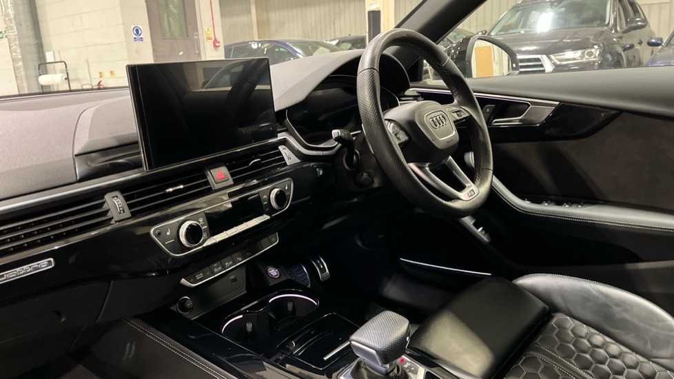 Used Audi RS4 2021 for sale - 76597934: Photo 2