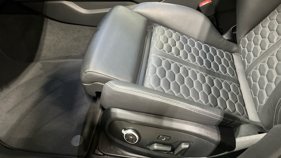 Used Audi RS4 2021 for sale - 76597934: Photo 29