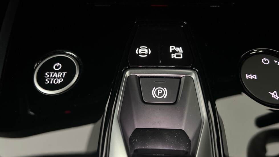 Used Audi Q4 e-tron 2024 for sale - 76871803: Photo 42