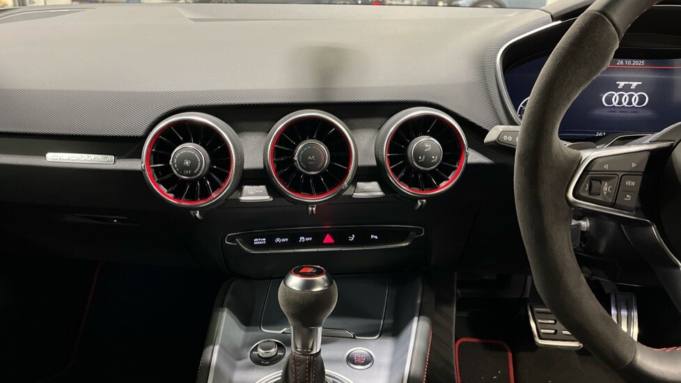 Used Audi TT 2023 for sale - 76523670: Photo 13